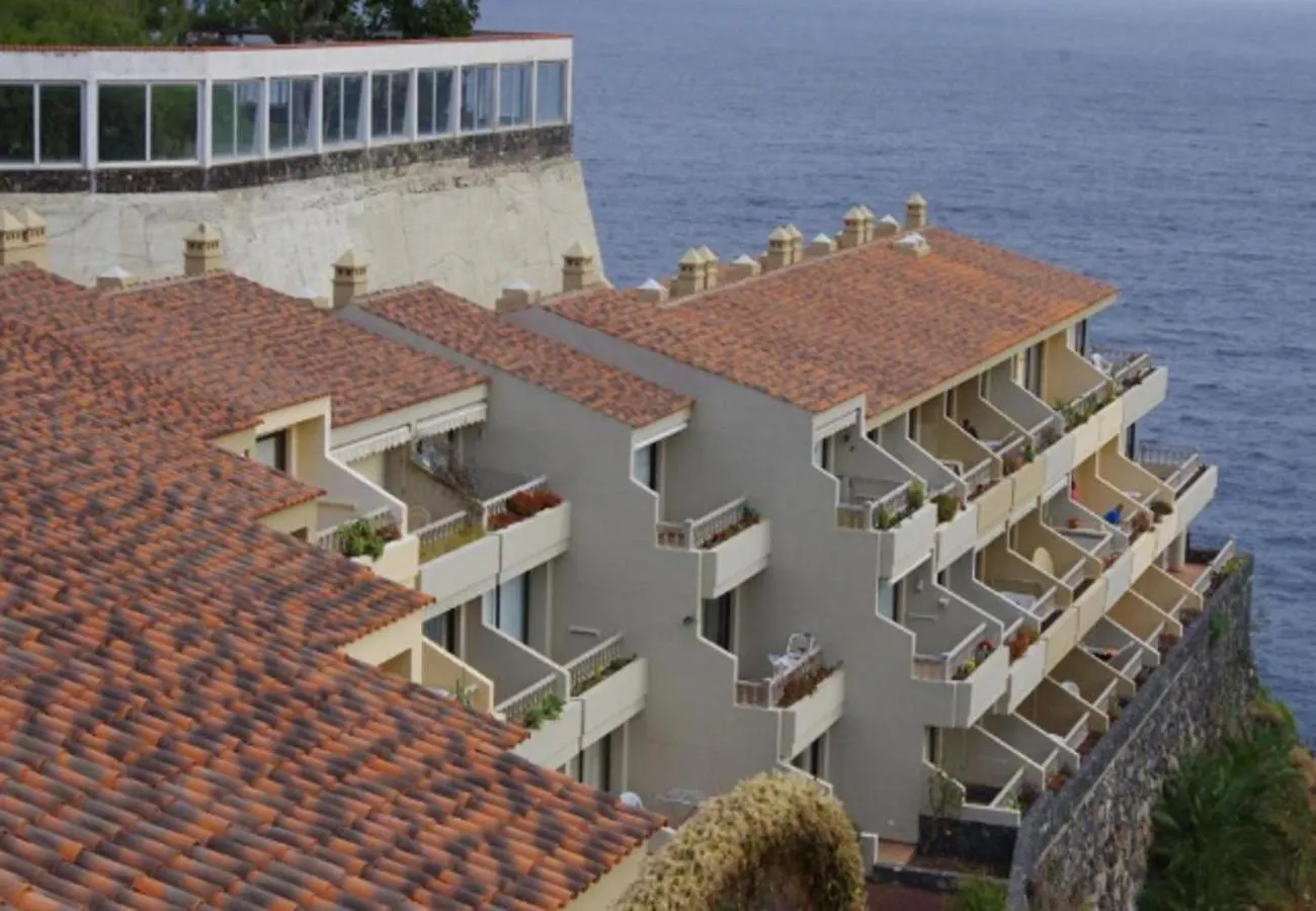 Tu Escapada De Ensueno Con Piscina Y Jardines